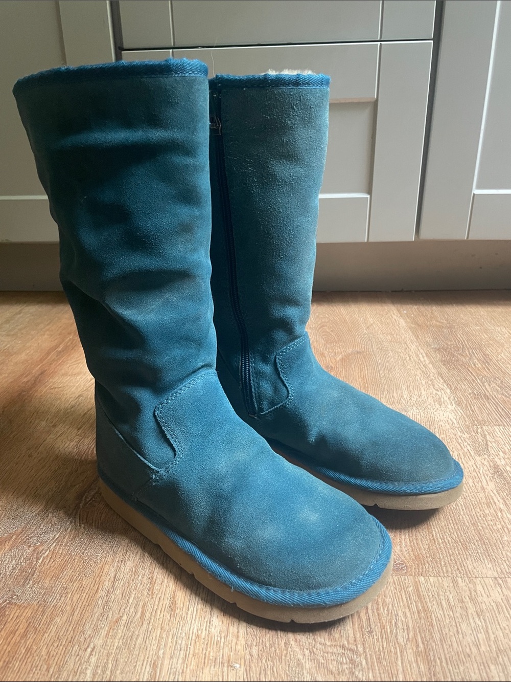 UGG Teal Suede Tall Boots with Side Zippers — Size 6
